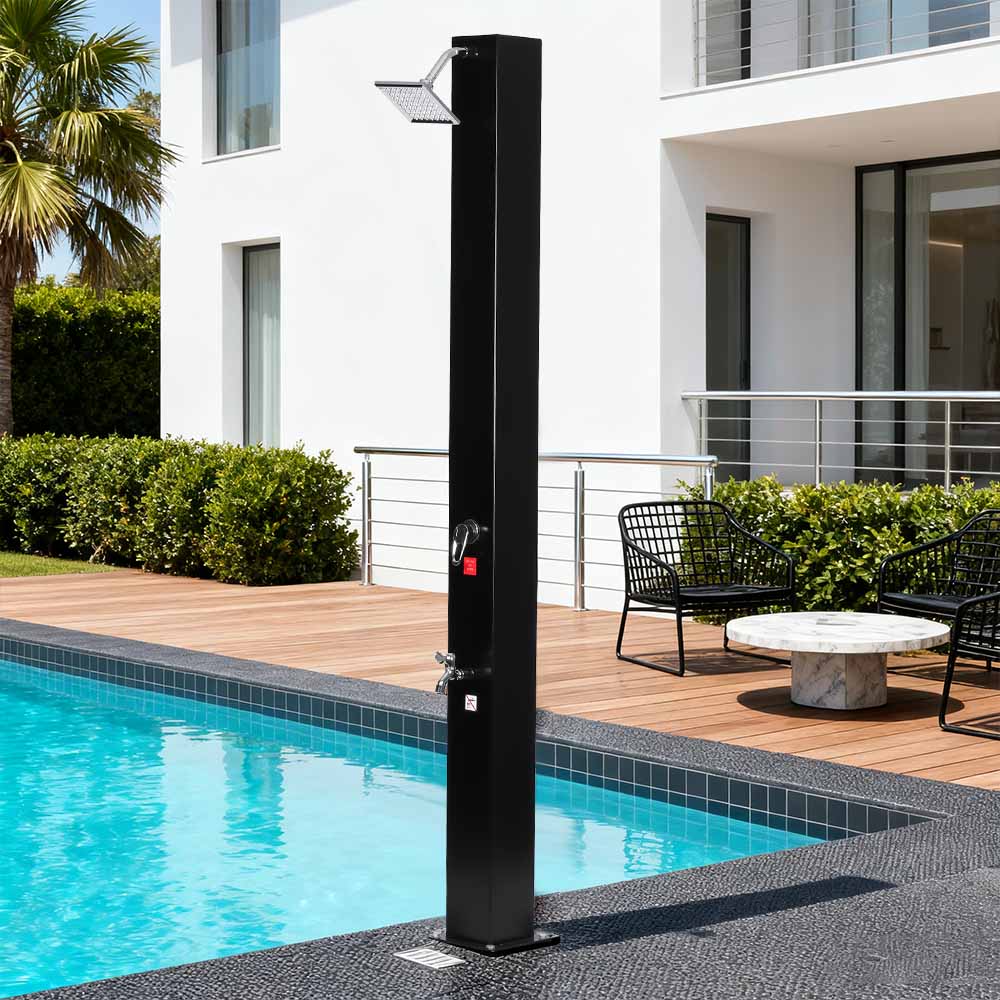 LY35L04-SS suuritehoinen aurinkosuihku ulkona